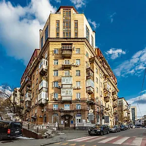 Апартаменты 2к на дарвіна, бессарабка, Киев
